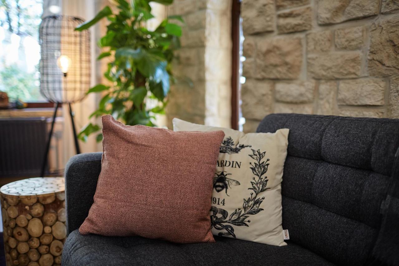 Tercia Hubertus Panzio Bed & Breakfast Шопрон Екстериор снимка