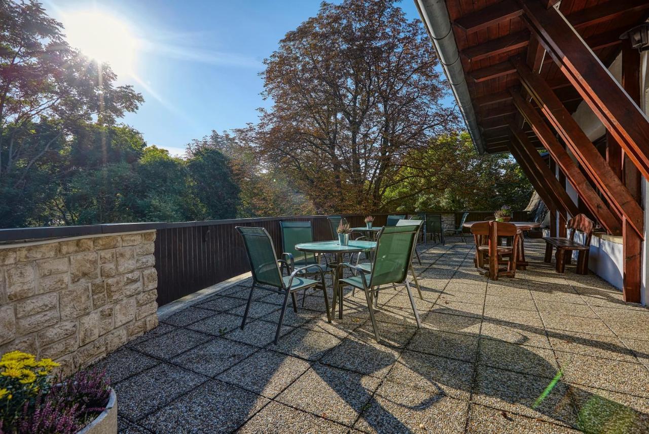 Tercia Hubertus Panzio Bed & Breakfast Шопрон Екстериор снимка